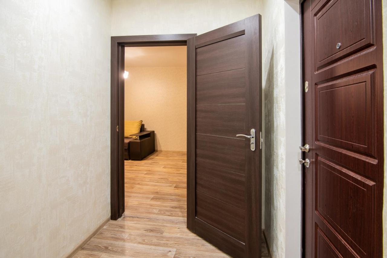 Apartment Street Trostyanetskaya キエフ エクステリア 写真